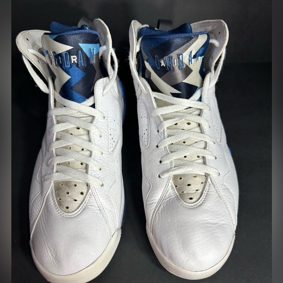 Jordan Men's White and Blue Sneakers size 13 pre owned good condition - Picture 1 of 6